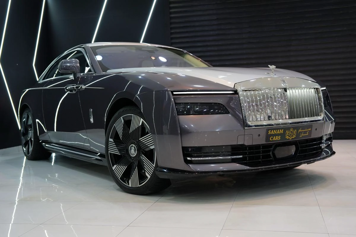 Rolls-Royce Spectre-1-1