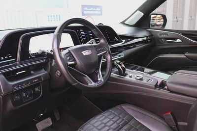 Cadillac Escalade V - Supercharged | 2023 - Full Option - Under Warranty-3
