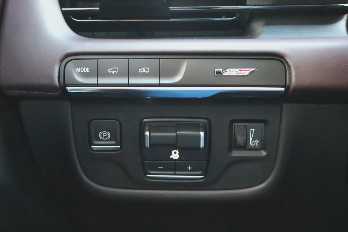 Cadillac Escalade V - Supercharged | 2023 - Full Option - Under Warranty-13-13