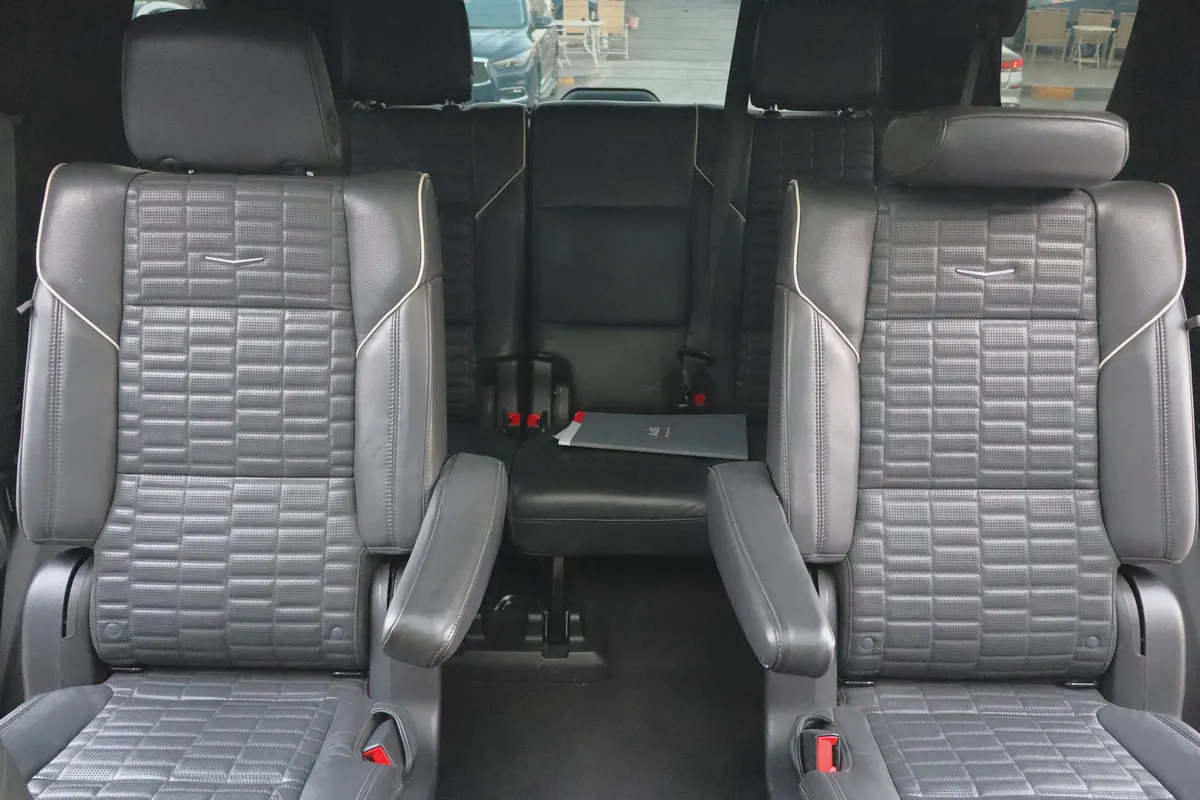Cadillac Escalade V - Supercharged | 2023 - Full Option - Under Warranty-8-8