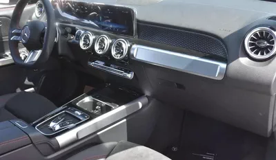MERCEDES BENZ GLB250 AMG 4MATIC 2025 | WHITE-4