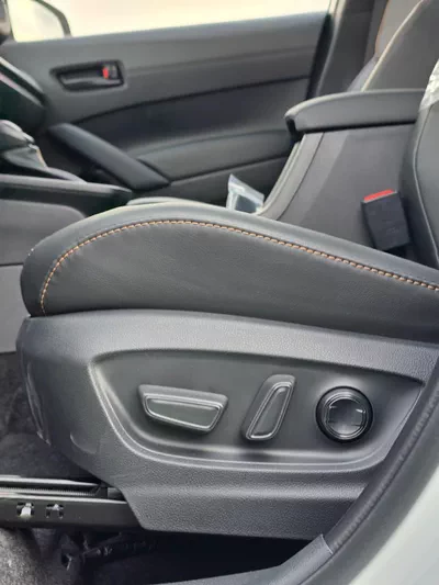 Toyota Corolla Cross 2026 – Full Option | Black | 2026 Model-4