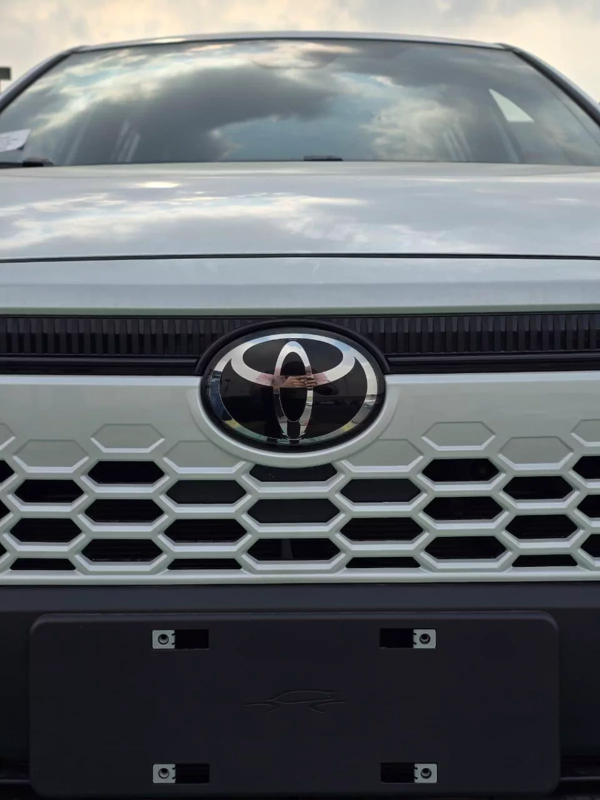 Toyota Corolla Cross 2026 – Full Option | Black | 2026 Model-8-8