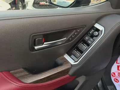 Toyota Land Cruiser VXR 2024 GCC Specs-15