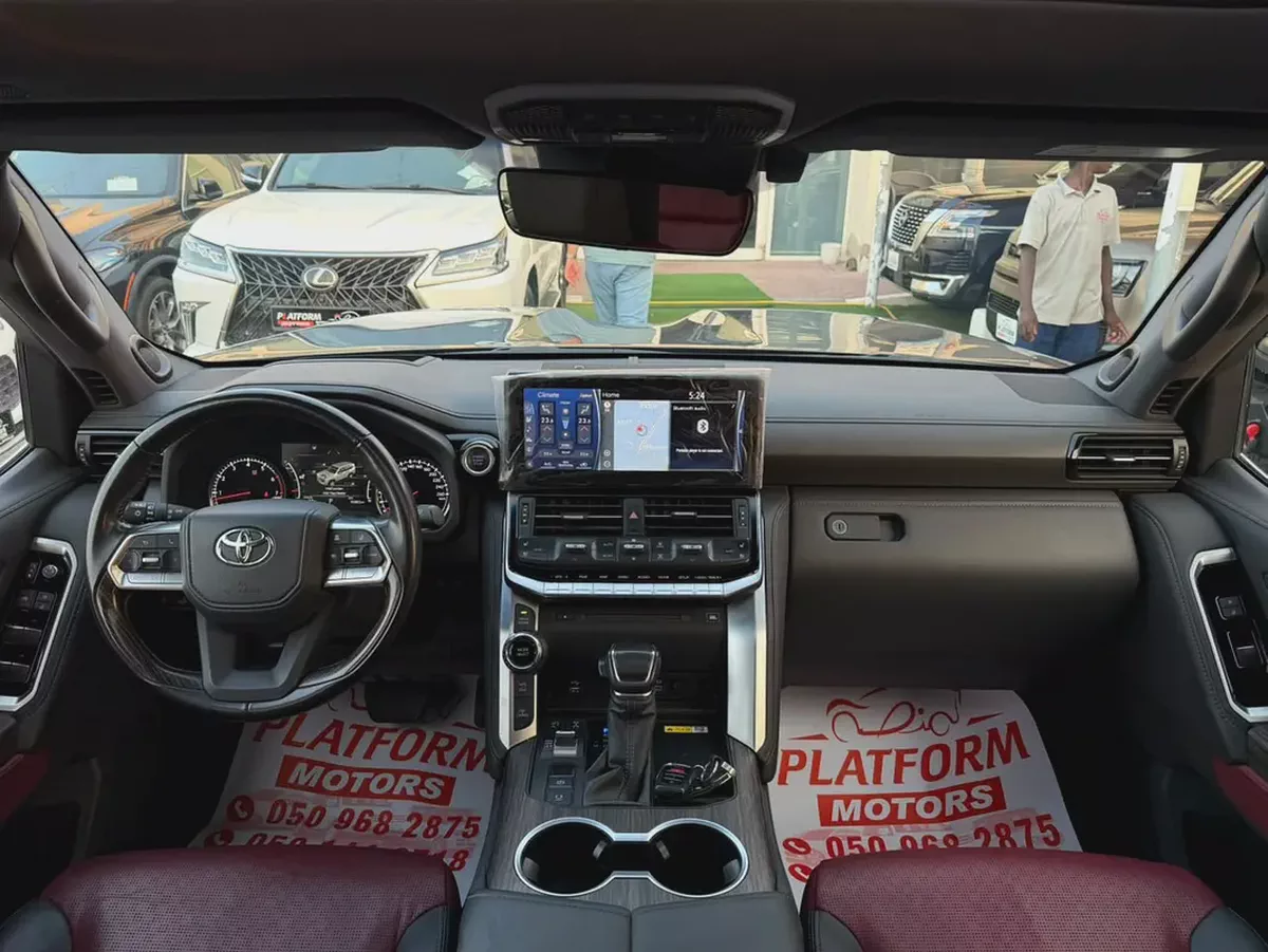 Toyota Land Cruiser VXR 2024 GCC Specs-6-6