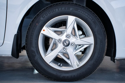 HYUNDAI ACCENT LUXUARY 1.5L 2026-5