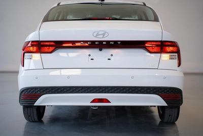 HYUNDAI ACCENT LUXUARY 1.5L 2026-19