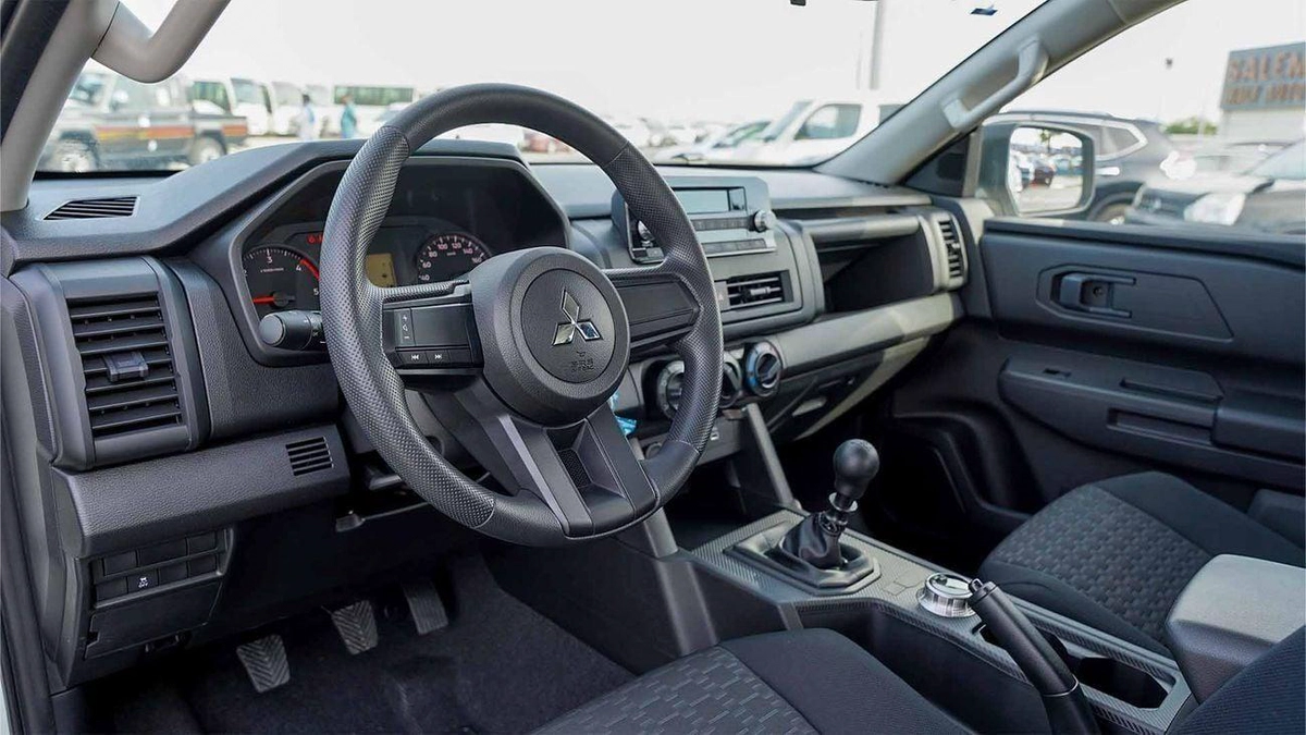 Mitsubishi L200 Brand New 2026 Mitsubishi L200 GLX (C79) 2.5L Pick-Up – GCC | Export Only-3-3