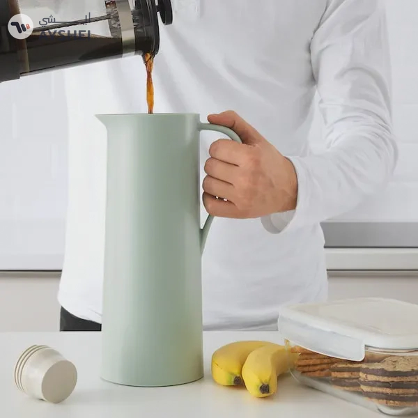 Trendy BEHÖVD Vacuum Flask - Light Green & Beige, 1 Liter