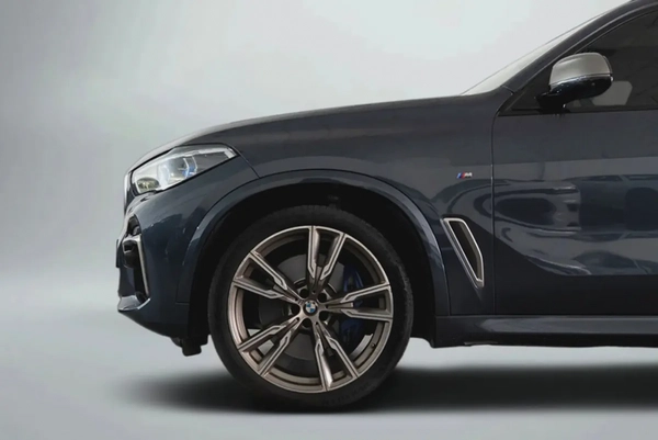 4,240 AED / 60 months | 0% DP | 2021 BMW X5 M50i / Full BMW Service History