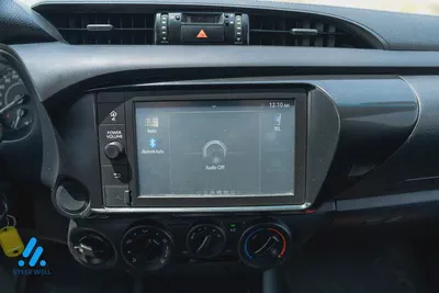 2021 Toyota Hilux GL GCC Specs LHD Petrol Pickup Truck-12