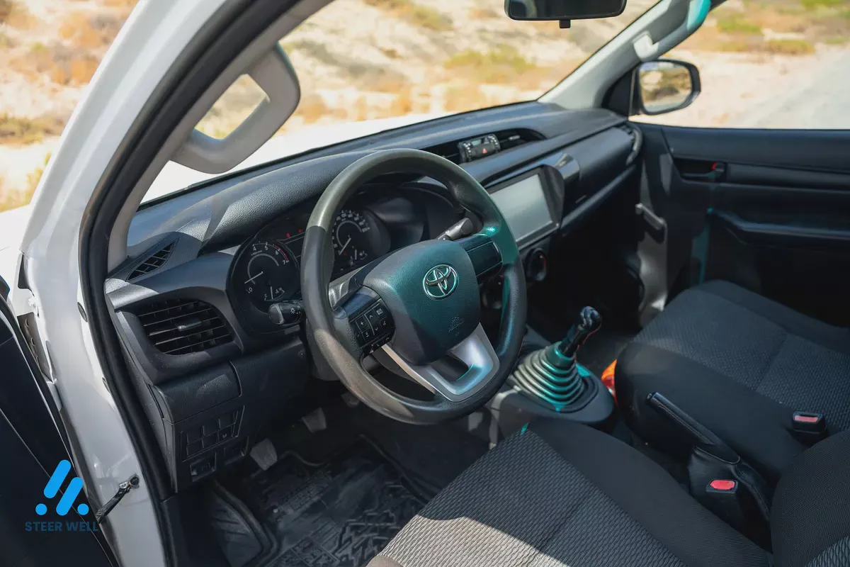 2021 Toyota Hilux GL GCC Specs LHD Petrol Pickup Truck-9-9
