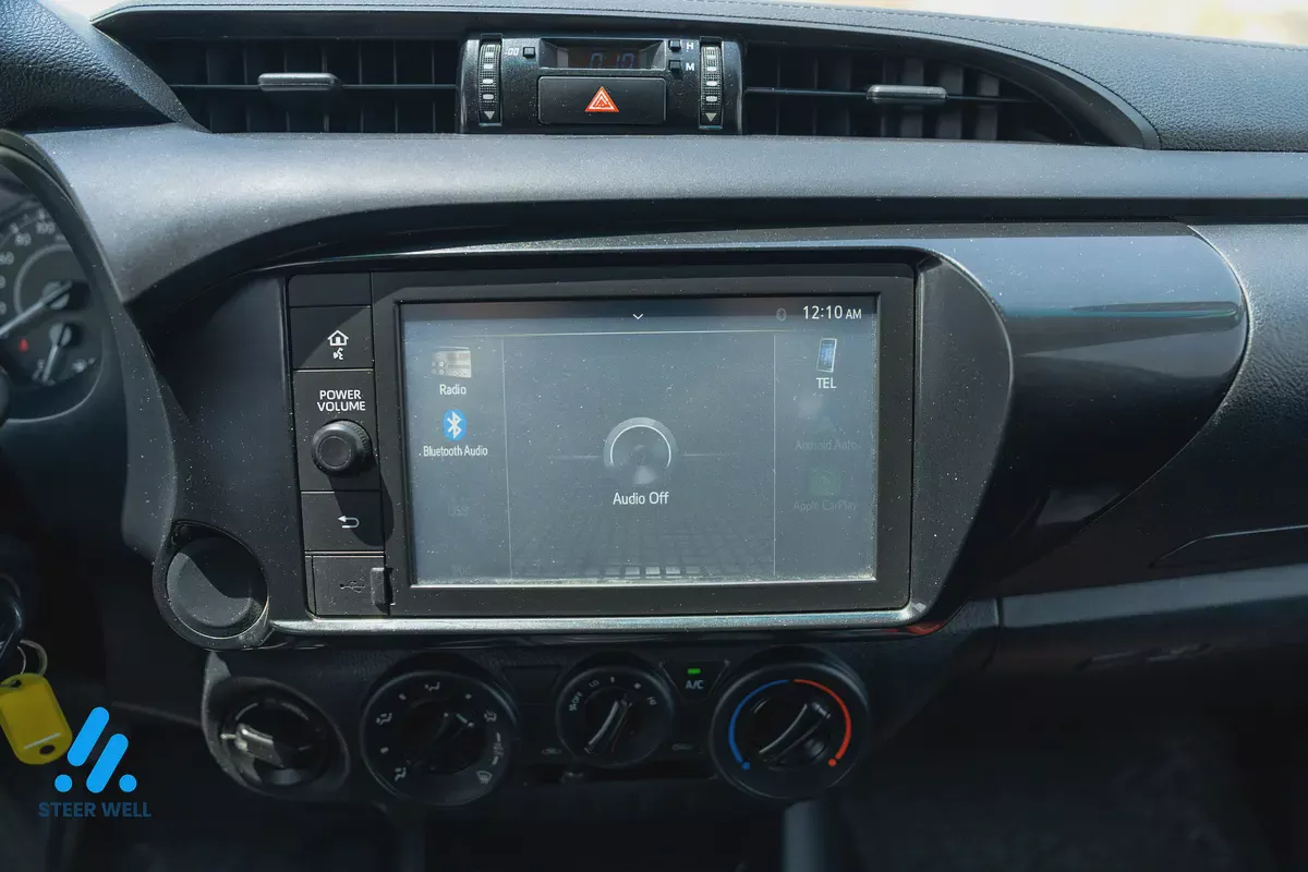 2021 Toyota Hilux GL GCC Specs LHD Petrol Pickup Truck-12-12