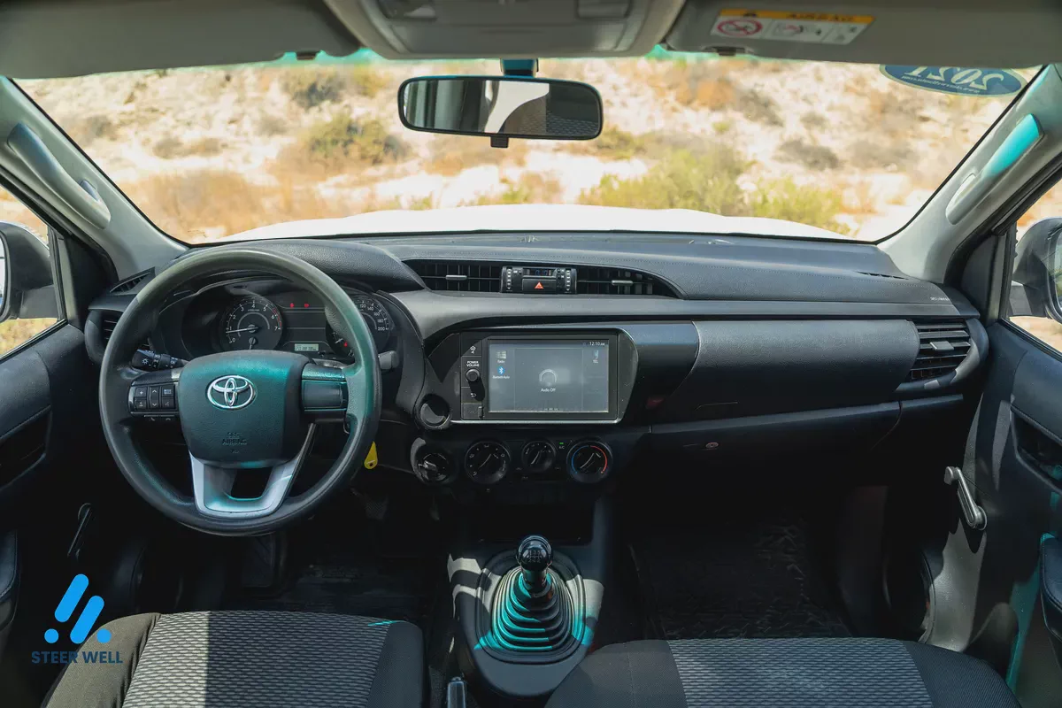 2021 Toyota Hilux GL GCC Specs LHD Petrol Pickup Truck-14-14