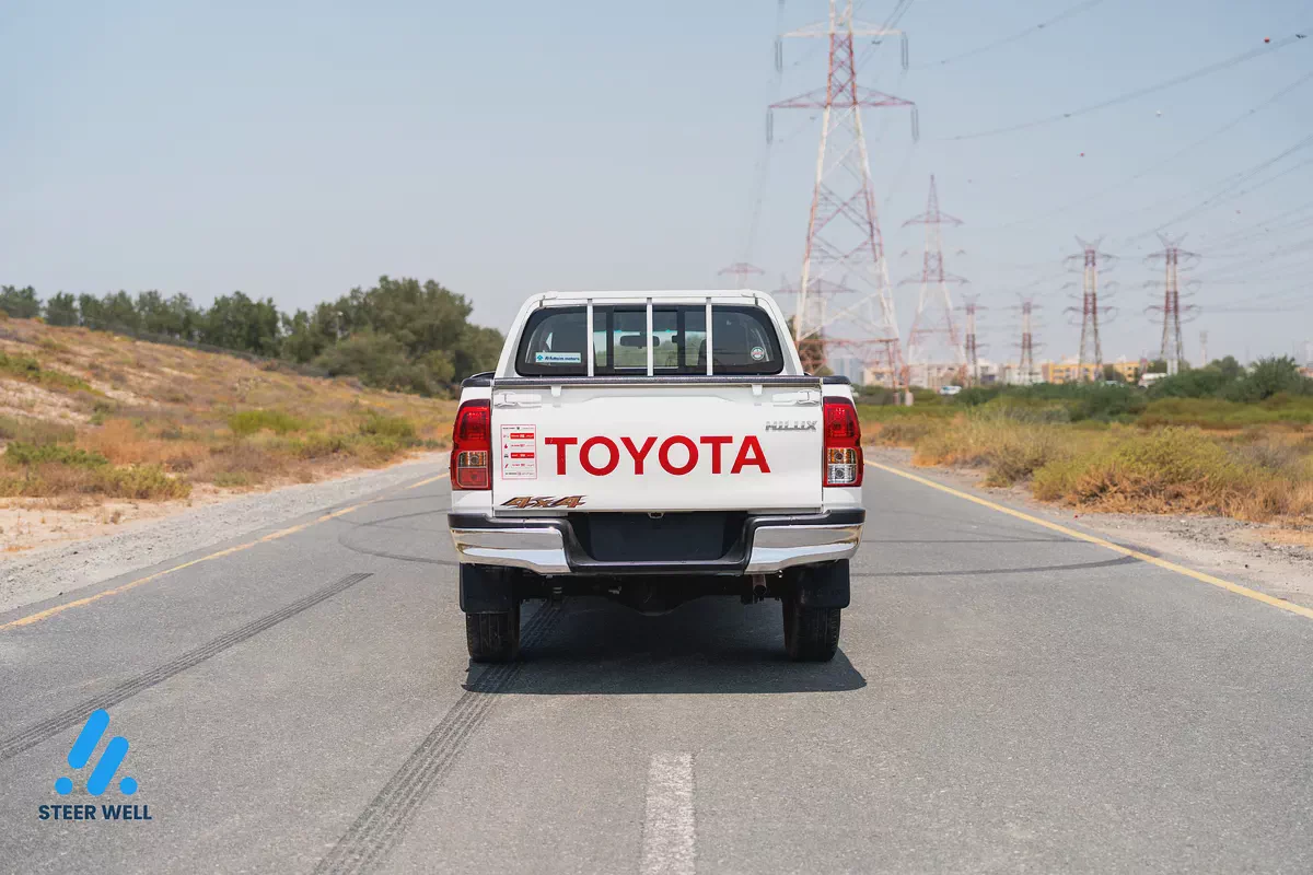 2021 Toyota Hilux GL GCC Specs LHD Petrol Pickup Truck-6-6