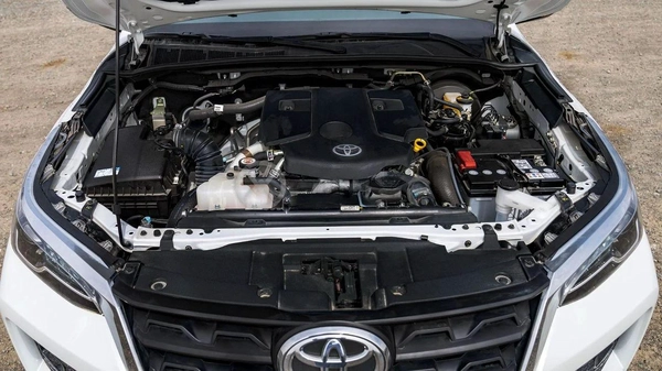 Toyota Fortuner 2.4 diesel