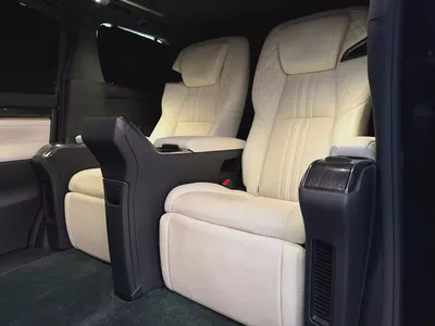 2020 Lexus LM 300h | Japanese Specs | Perfect condition-5