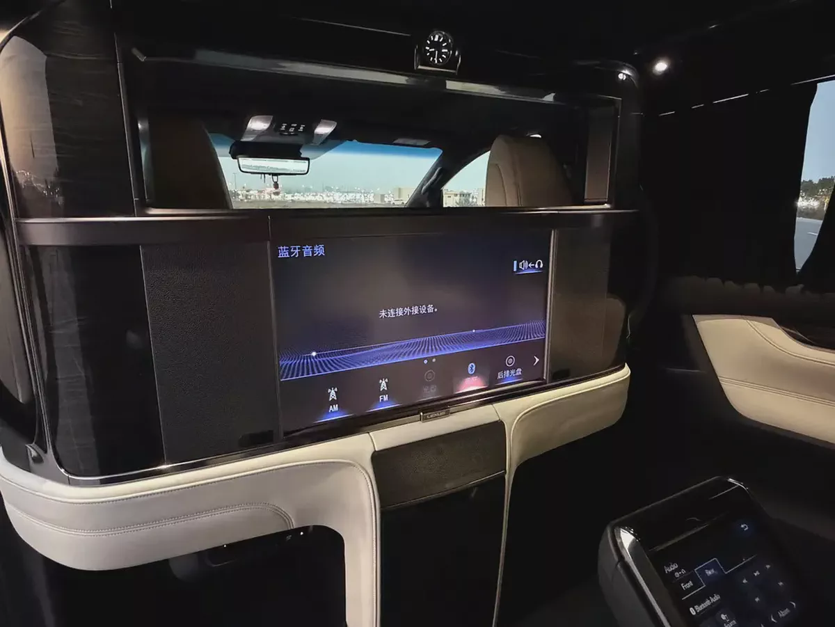 2020 Lexus LM 300h | Japanese Specs | Perfect condition-10-10