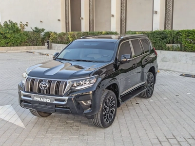 TOYOTA PRADO 2011 FACELIFTED 2023 WITH INTERIOR AND EXTERIOR GCC V4 2.7L IN EXCELLENT CONDITION-3