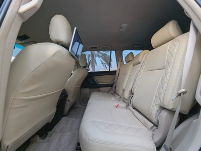 TOYOTA PRADO 2011 FACELIFTED 2023 WITH INTERIOR AND EXTERIOR GCC V4 2.7L IN EXCELLENT CONDITION-5