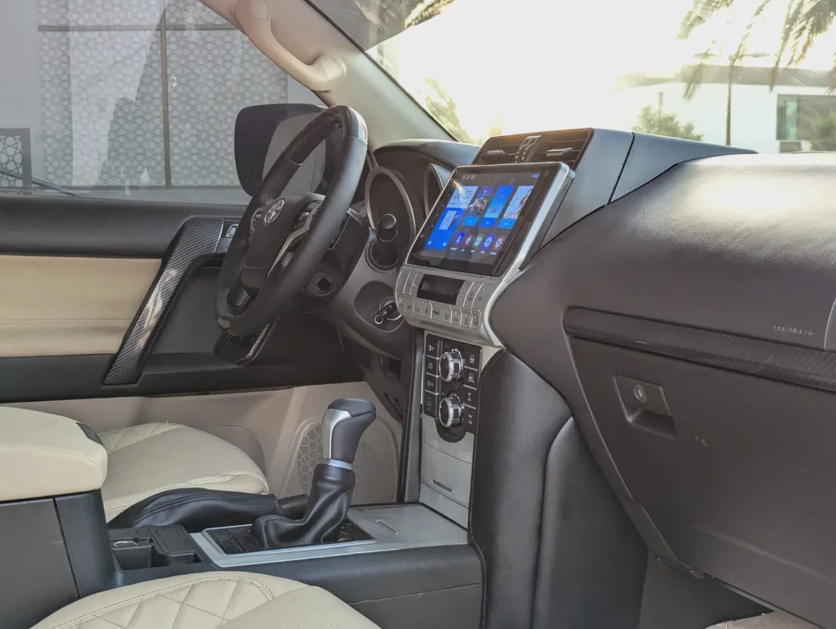 TOYOTA PRADO 2011 FACELIFTED 2023 WITH INTERIOR AND EXTERIOR GCC V4 2.7L IN EXCELLENT CONDITION