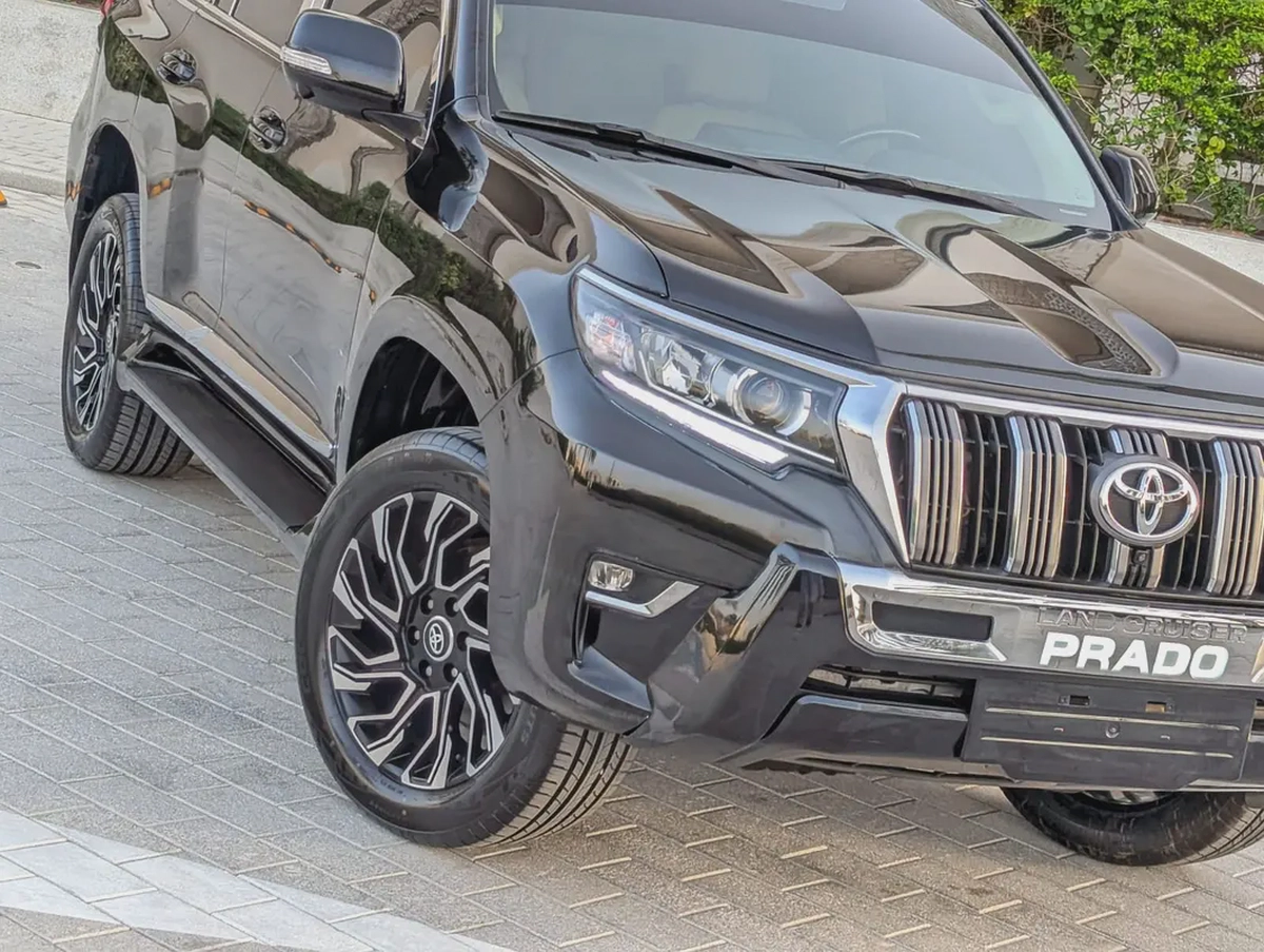 TOYOTA PRADO 2011 FACELIFTED 2023 WITH INTERIOR AND EXTERIOR GCC V4 2.7L IN EXCELLENT CONDITION