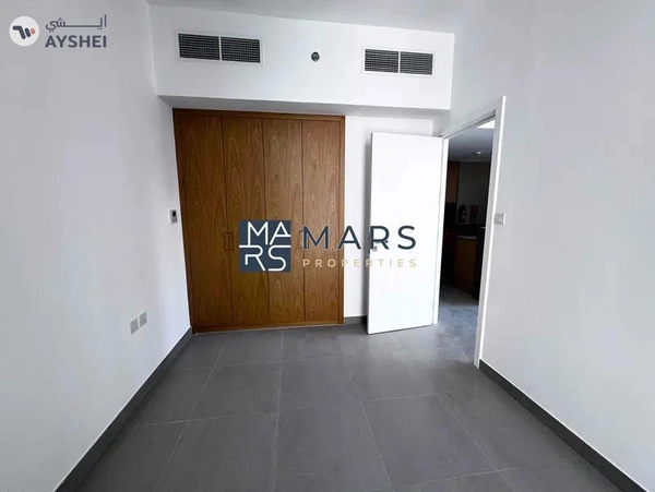 Luxurious brand new one bedroom with all facilities available