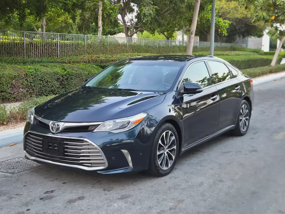 Toyota Avalon XLE 2016 model Excellent condition-1-1