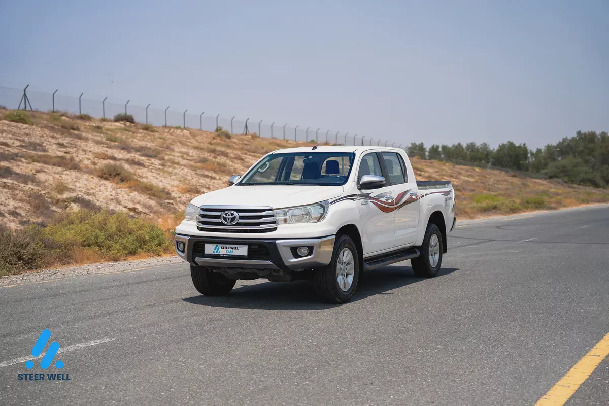 2020 Toyota Hilux SR5 2.7L Petrol Manual 4WD | Double Cab Pickup | GCC Specs