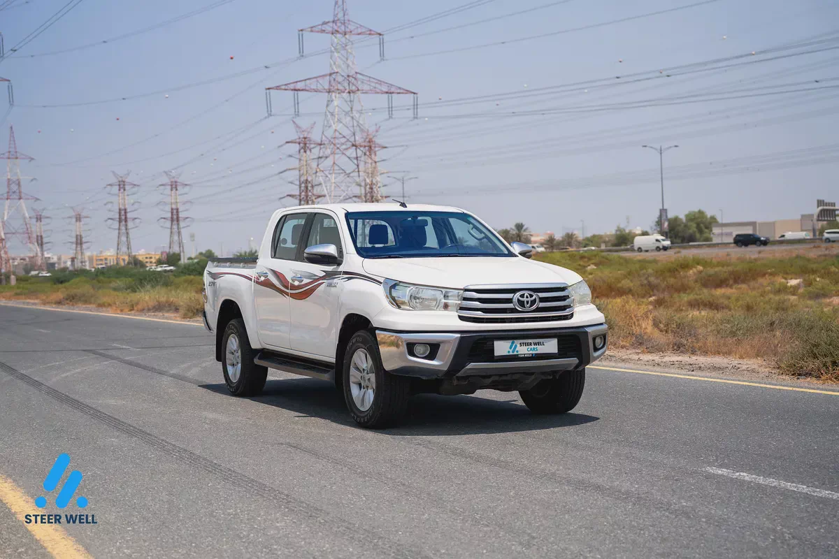 2020 Toyota Hilux SR5 2.7L Petrol Manual 4WD | Double Cab Pickup | GCC Specs-2-2