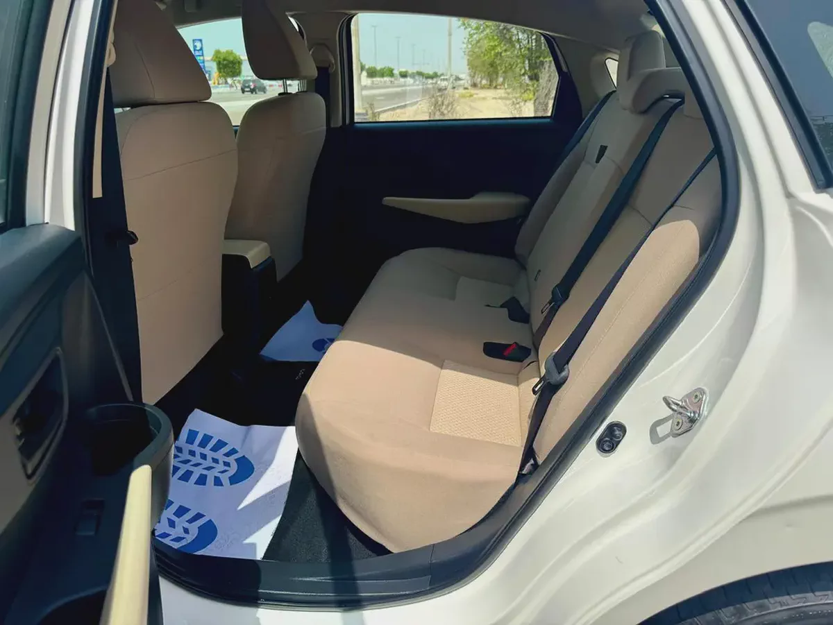 TOYOTA YARIS 2023 1.5L GCC (620/-MONTHLY)-11-11