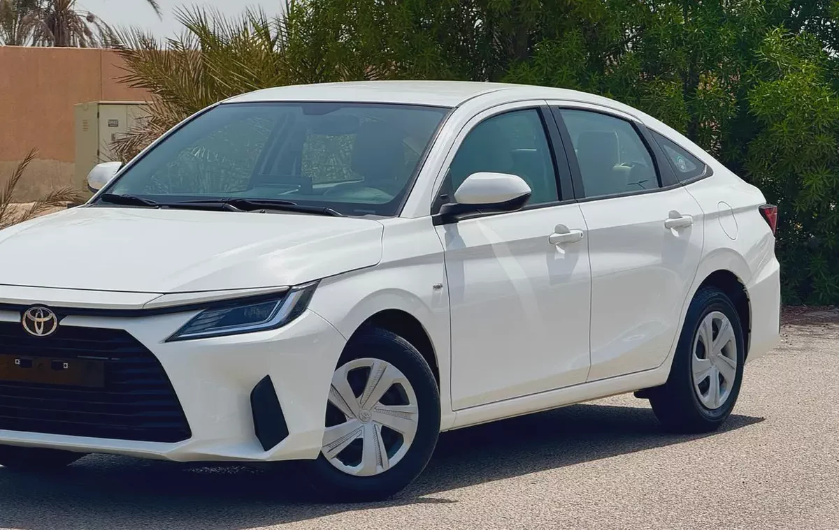 TOYOTA YARIS 2023 1.5L GCC (620/-MONTHLY)-1-1