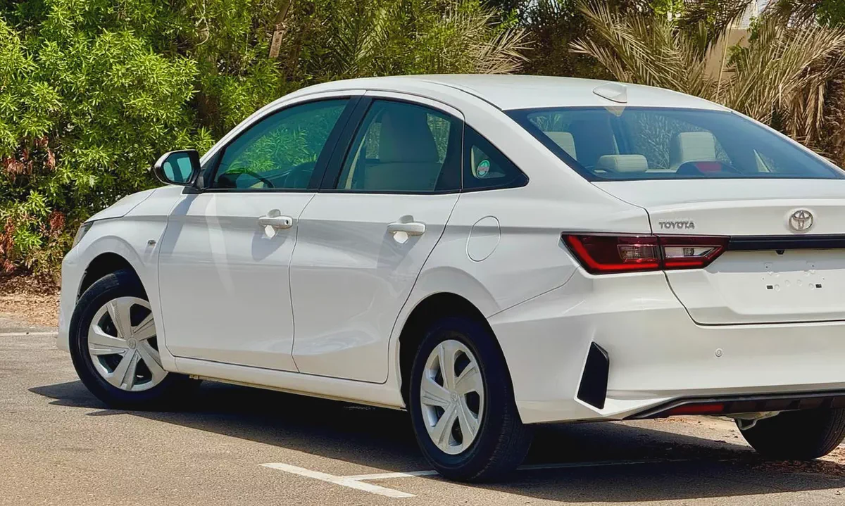 TOYOTA YARIS 2023 1.5L GCC (620/-MONTHLY)-4-4