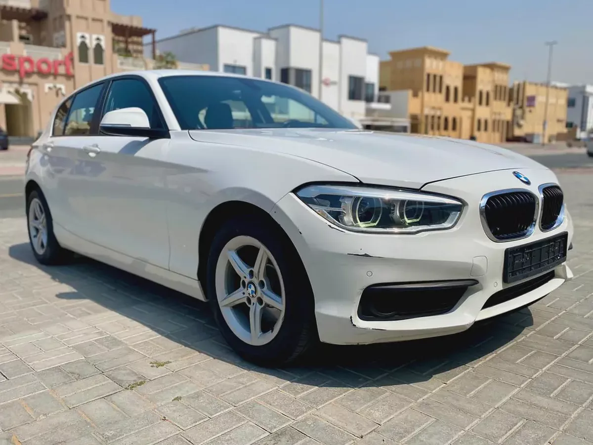 Original paint 2019 bmw 120i sport line 2.0L ||GCC specs || 4 cylinder turbocharged || accident free-1-1