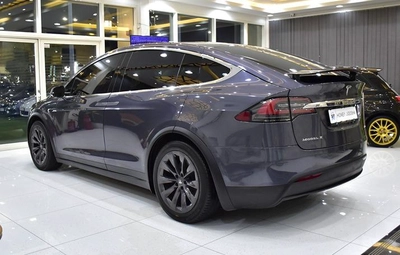 Tesla Model X 100D - Long Range ( 2019 Model ) in Grey Color GCC Specs-9