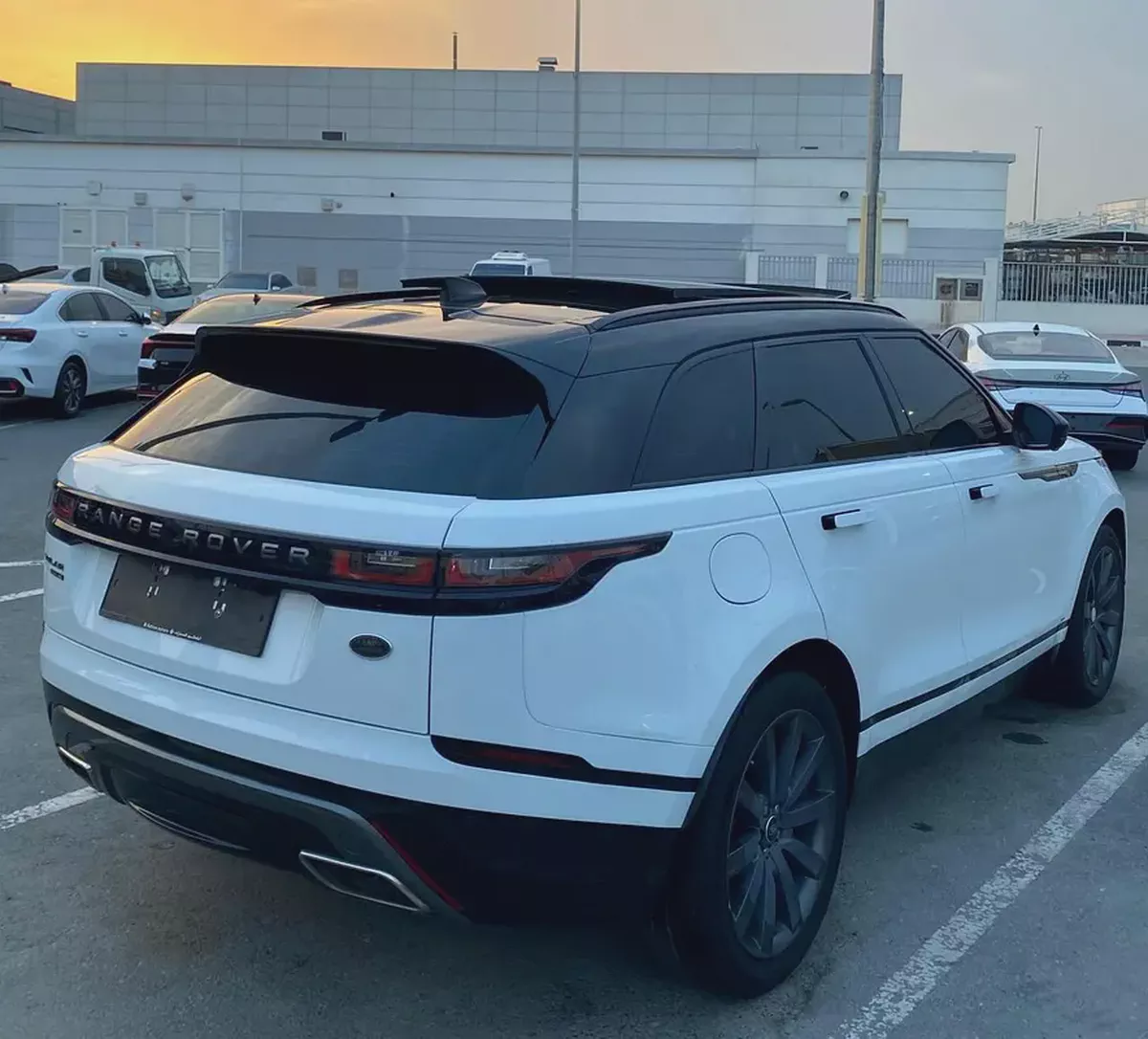 2018 Land Rover Range Rover Velar P300 R-Dynamic - GCC Specs-4-4