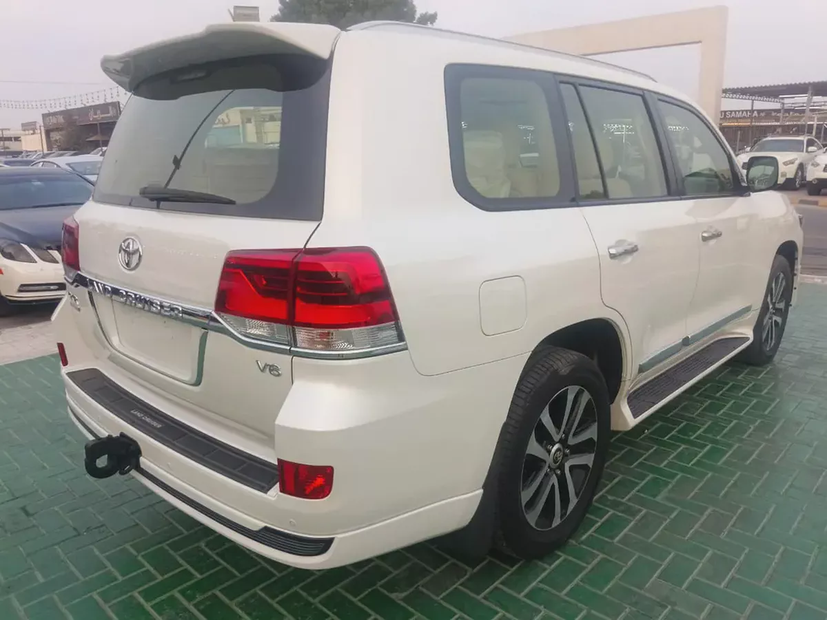 Toyota Land Cruiser 2019 GXR Grand Touring GCC Specs-6-6