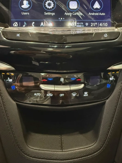 2025 Cadillac XT6 Premium Luxury - GCC Specs - Brand New-5