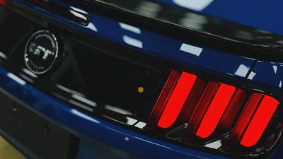 Ford Mustang GT California Special 2017 | 1st Owner | Original Paint | GCC Specs | Full Service Hist-8