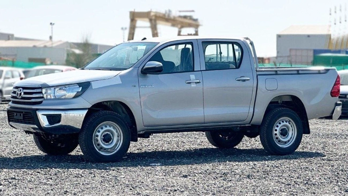 Toyota Hilux DLX TOYOTA HILUX BASIC OPTION 2024 V4 DIESEL 2.4L