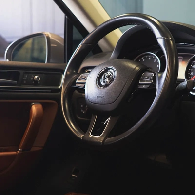 AED 1,748 P.M • 0% Downpayment • Volkswagen Touareg R-Line Kit • 1 Year Warranty-10