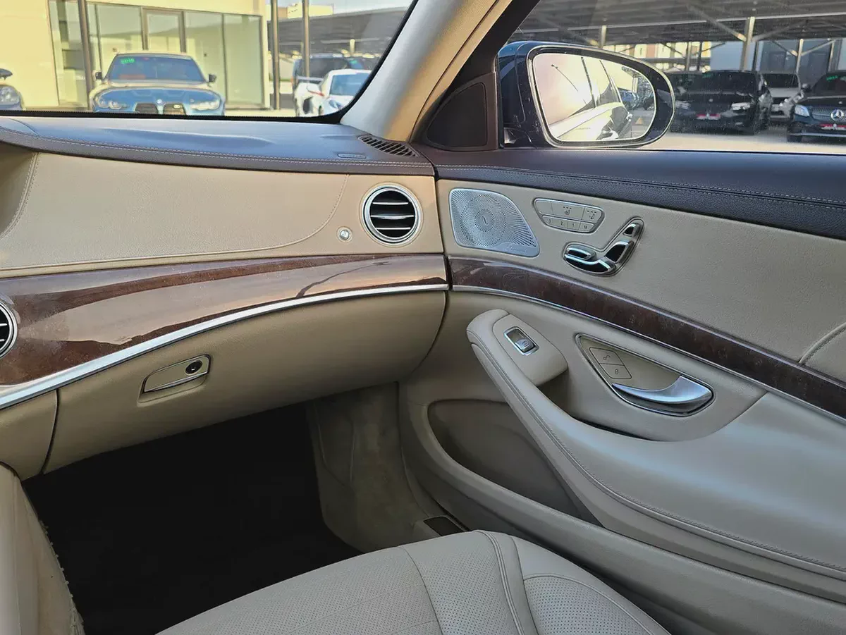 Mercedes-Benz S-Class S 560 2018 - American Specs-14-14