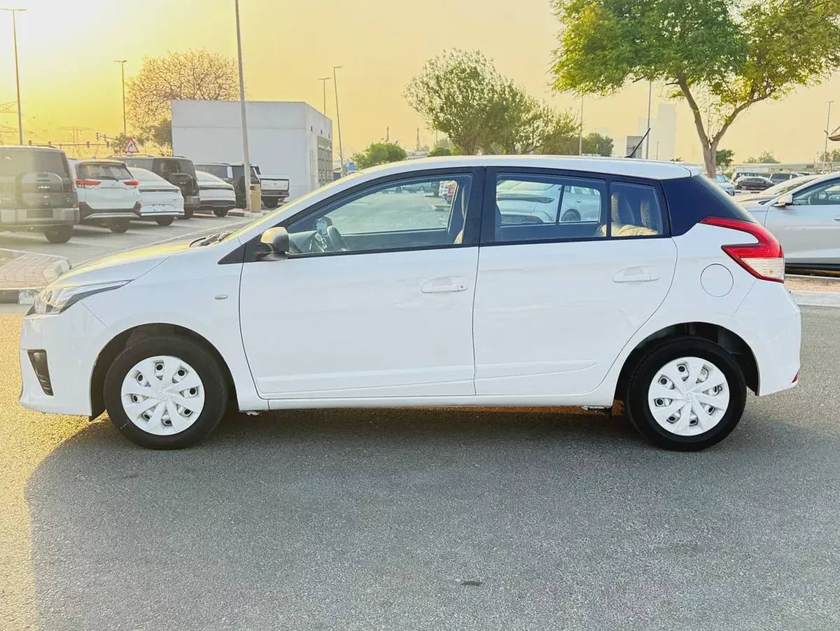 Toyota Yaris 2016 SE GCC Specs- excellent condition.-3-3