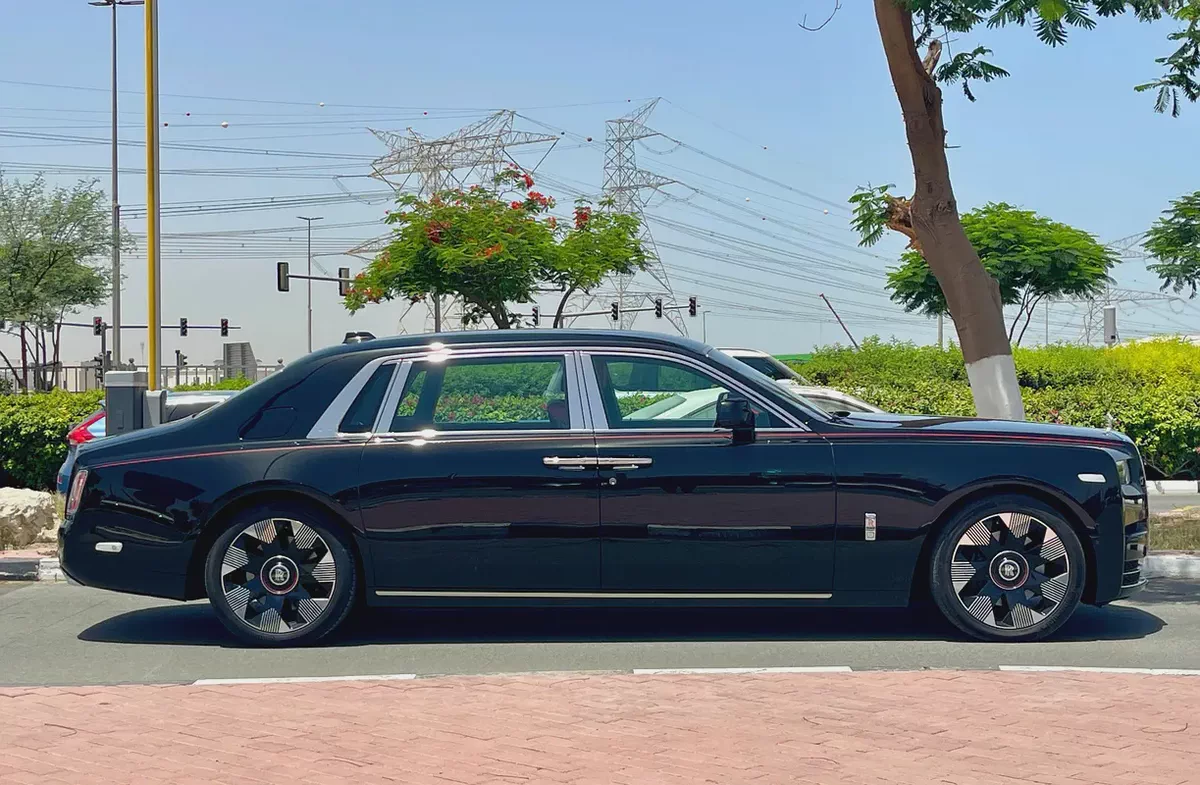 2023 Rolls-Royce Phantom Extended Wheel Base - European Specs - Pristine Condition-3-3