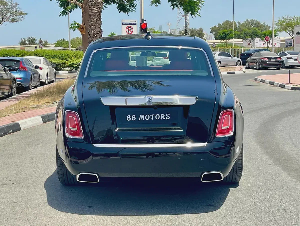 2023 Rolls-Royce Phantom Extended Wheel Base - European Specs - Pristine Condition-5-5