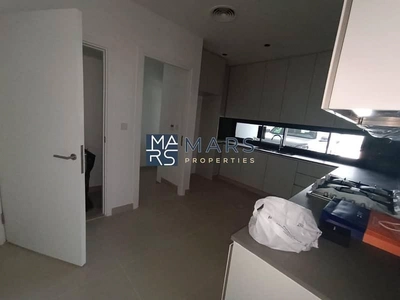 Brand New 4 bedroom villa available for rentin Masaar just in 200k-9
