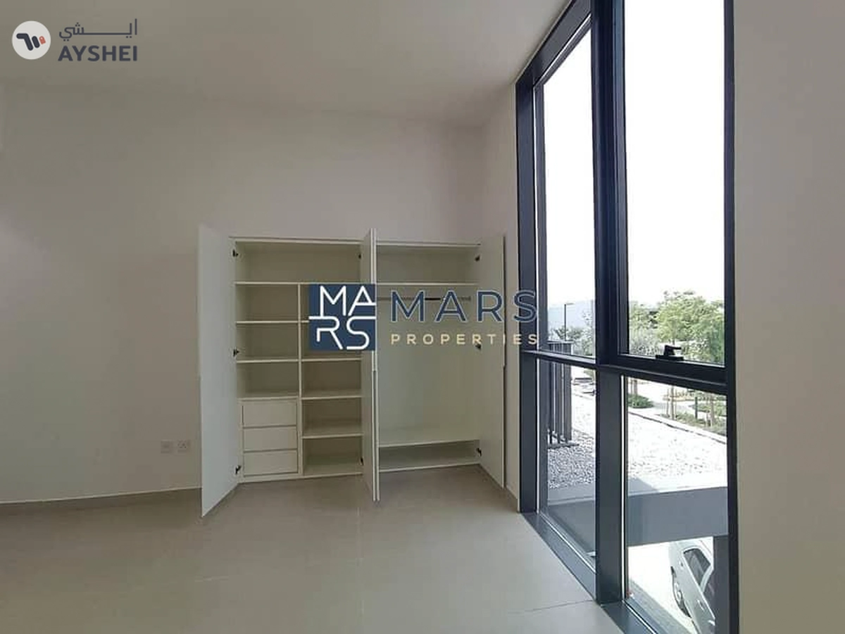 Brand New 4 bedroom villa available for rentin Masaar just in 200k-6-6