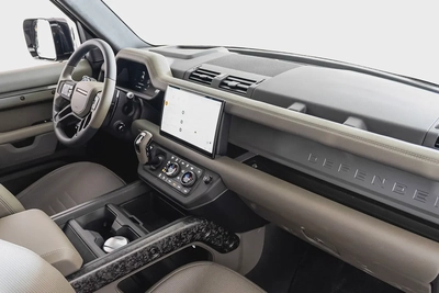 15,778 AED / 60 months | DP | 2025 Land Rover Defender 110 OCTA Edition One P635 V8 / European Spec-11