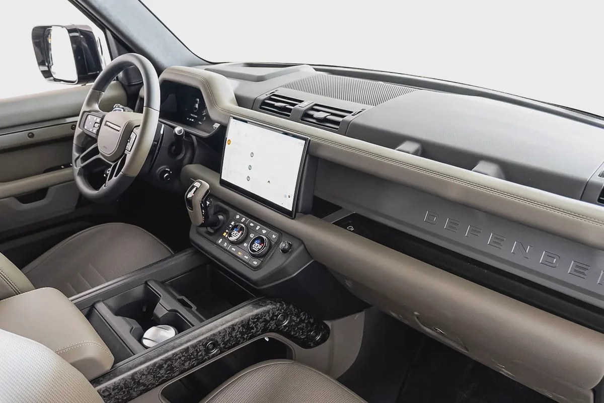 15,778 AED / 60 months | DP | 2025 Land Rover Defender 110 OCTA Edition One P635 V8 / European Spec-11-11