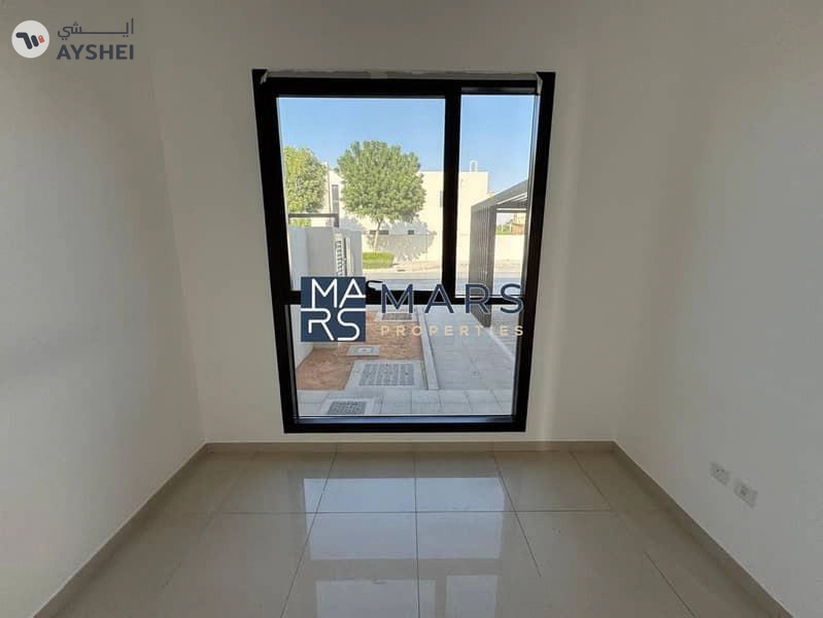 4 BR Corner Villa | Luxury Community | Best Price | Ready to Move In